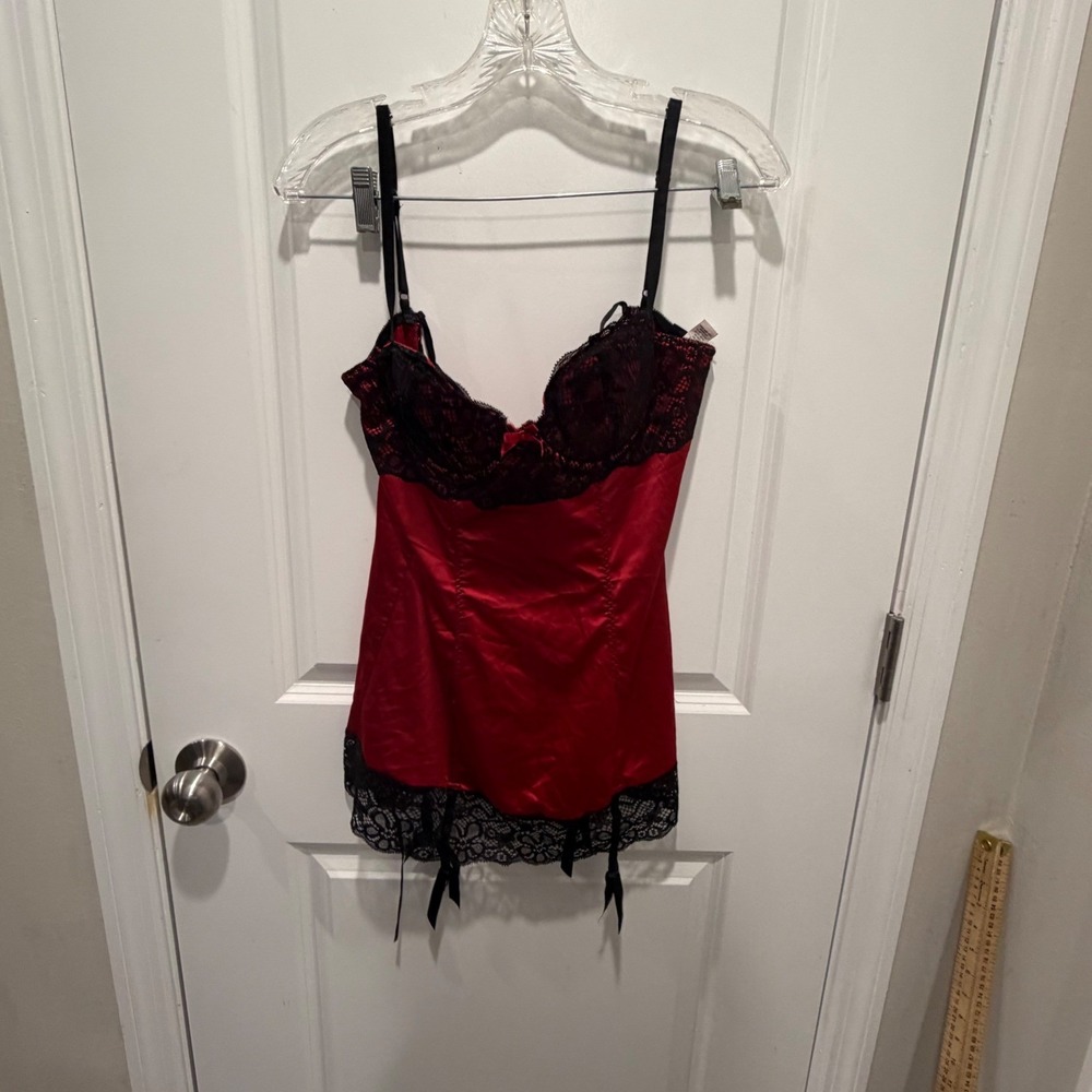 Frederick's of Hollywood Women Lingerie Chemise Lace Garter Red‎ Size L